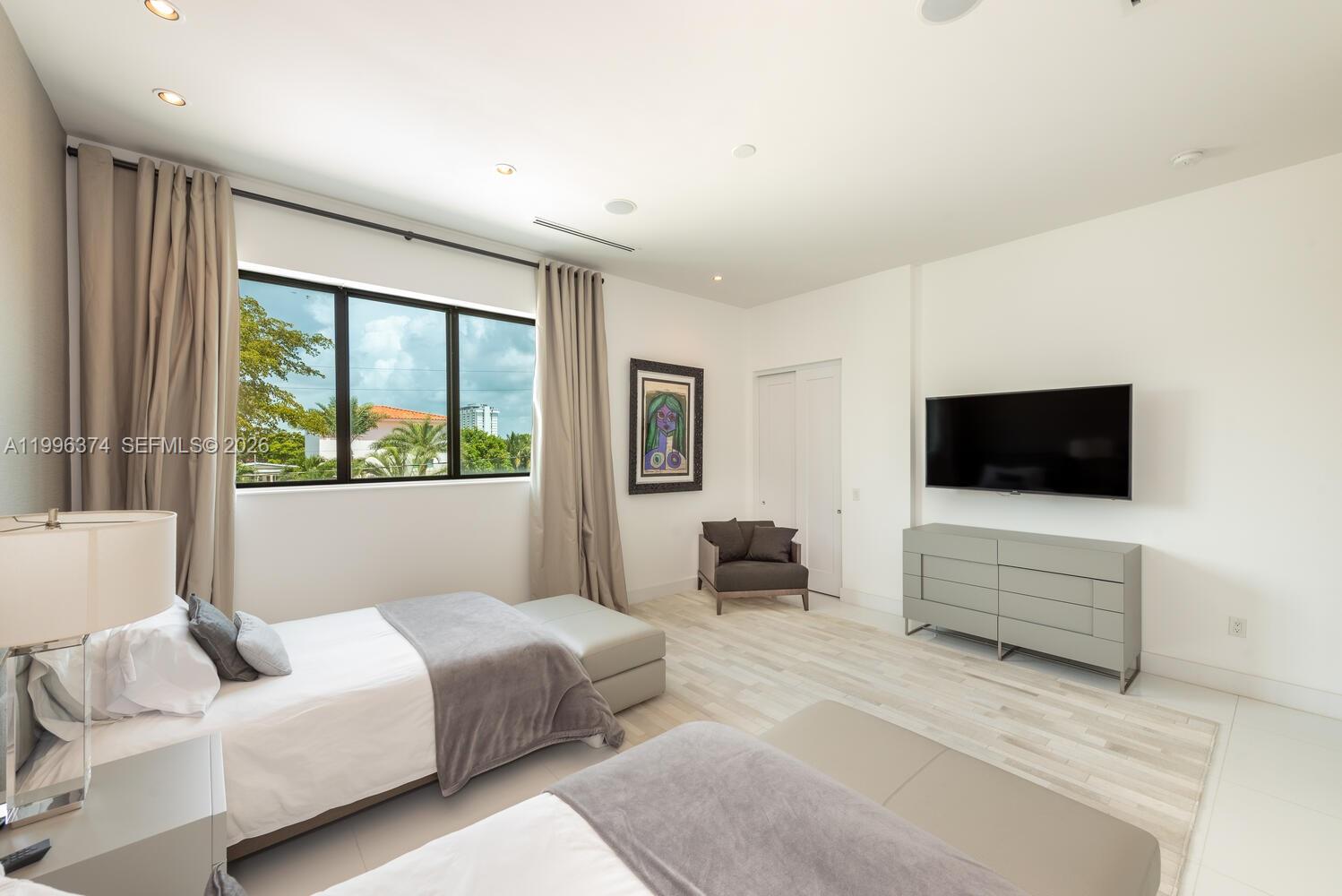 CORONADO HARBOR - Residential