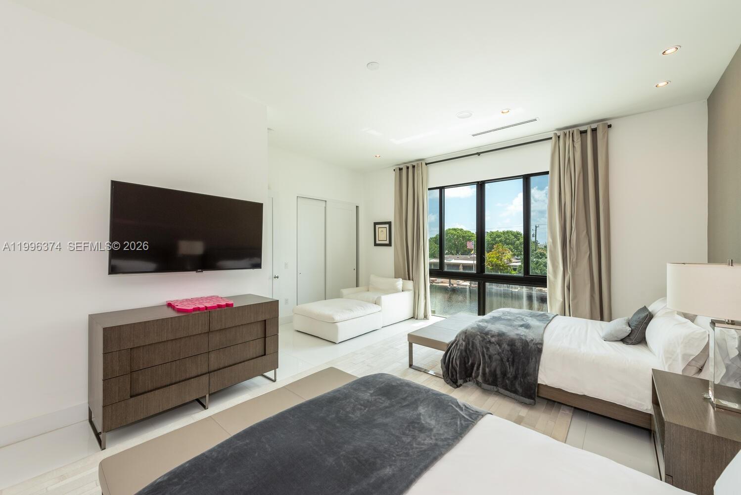 CORONADO HARBOR - Residential