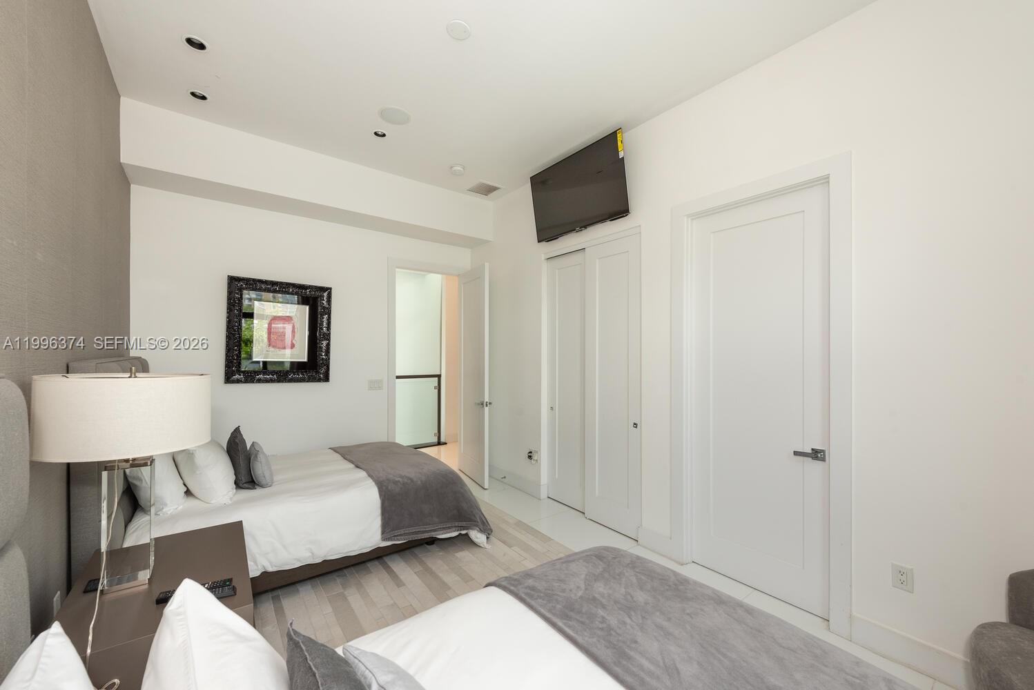 CORONADO HARBOR - Residential