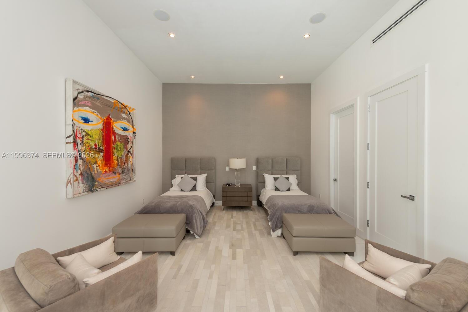 CORONADO HARBOR - Residential