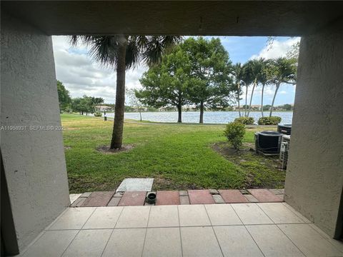 5005 Wiles Rd 104 Coconut Creek FL 33073
