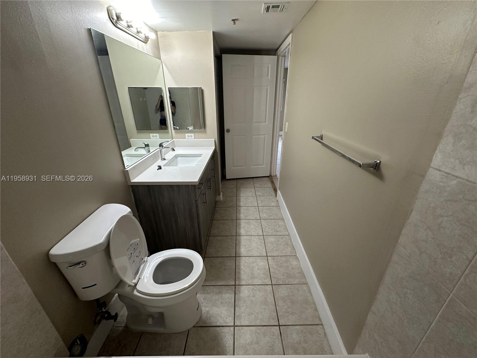 EVERGREEN LAKES CONDO - Residential Lease