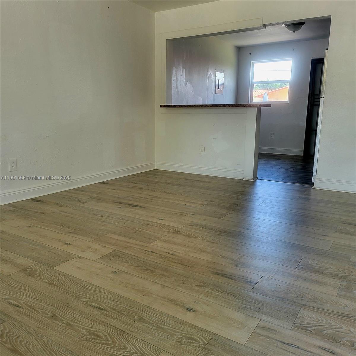 1102 NW 100th Ter 2
