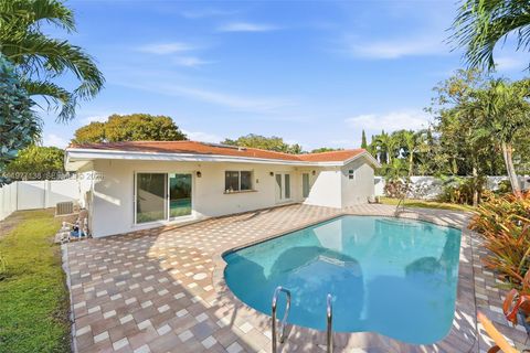 Tiny photo for 1880 NE 206th Ter, Miami, FL 33179 (MLS # A11977138)