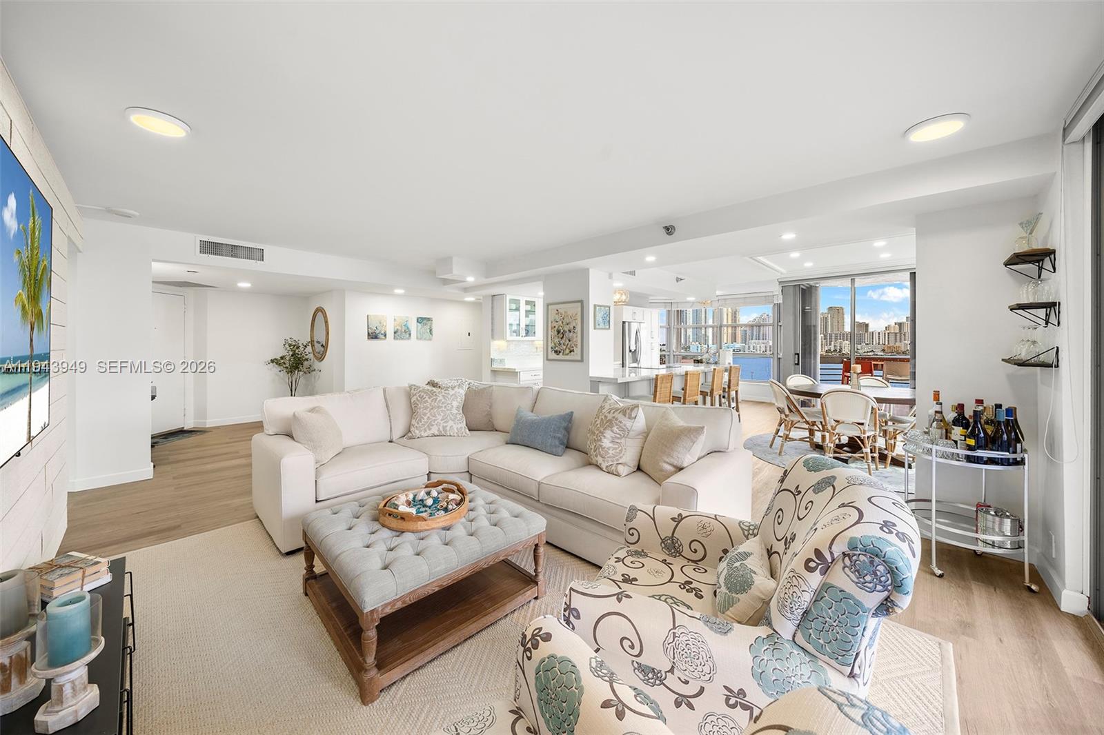 MYSTIC POINTE CONDO NO TH - Residential