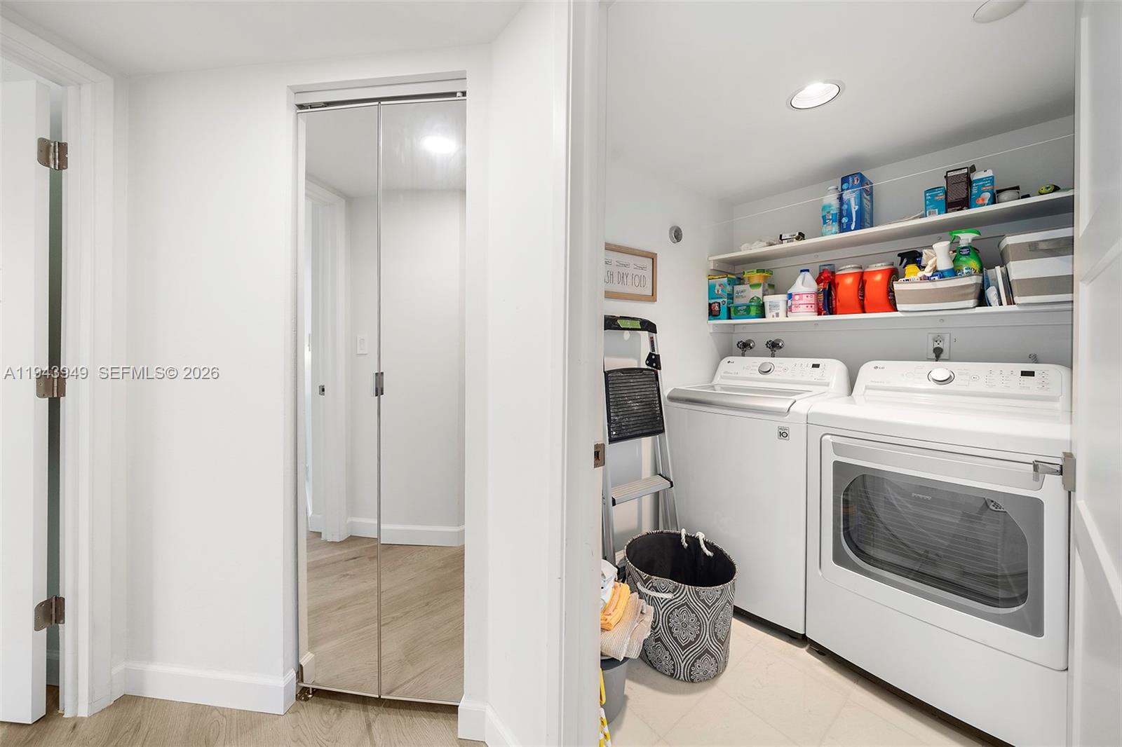 MYSTIC POINTE CONDO NO TH - Residential