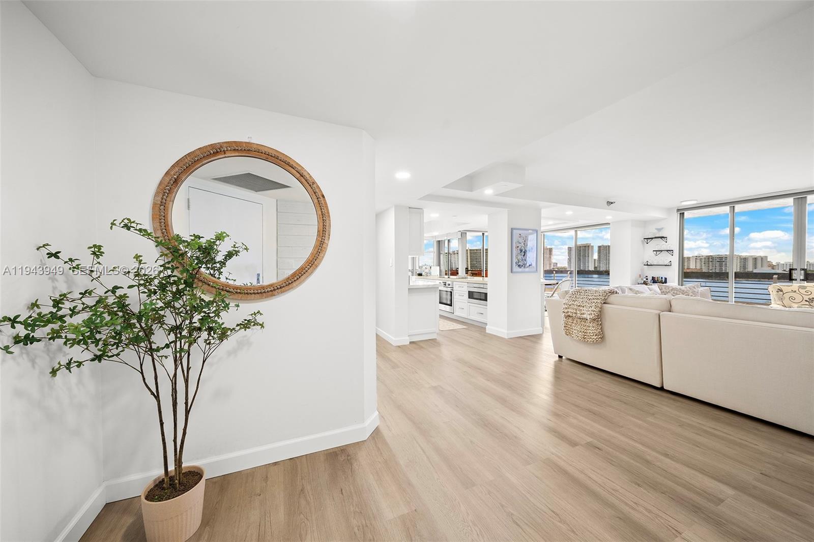 MYSTIC POINTE CONDO NO TH - Residential