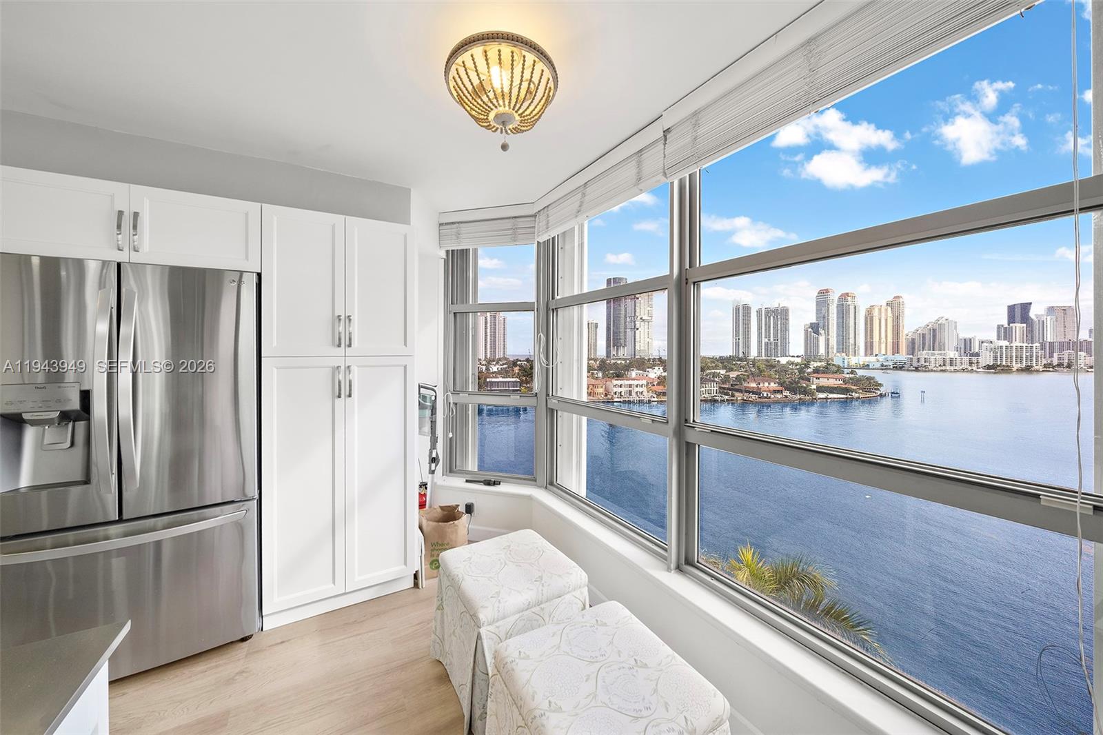 MYSTIC POINTE CONDO NO TH - Residential