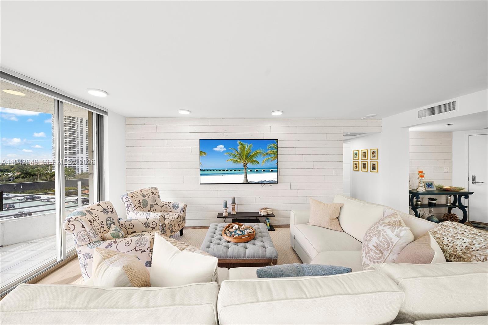 MYSTIC POINTE CONDO NO TH - Residential