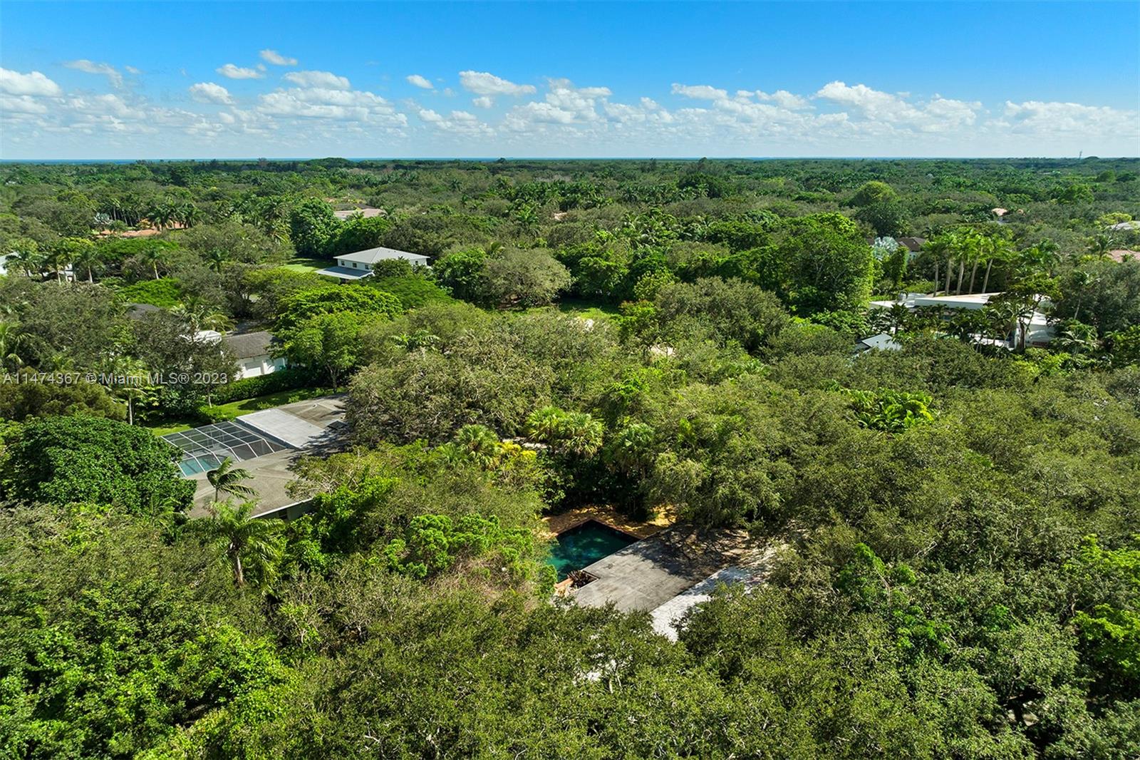 PARKWAY HOMESITES - Residential