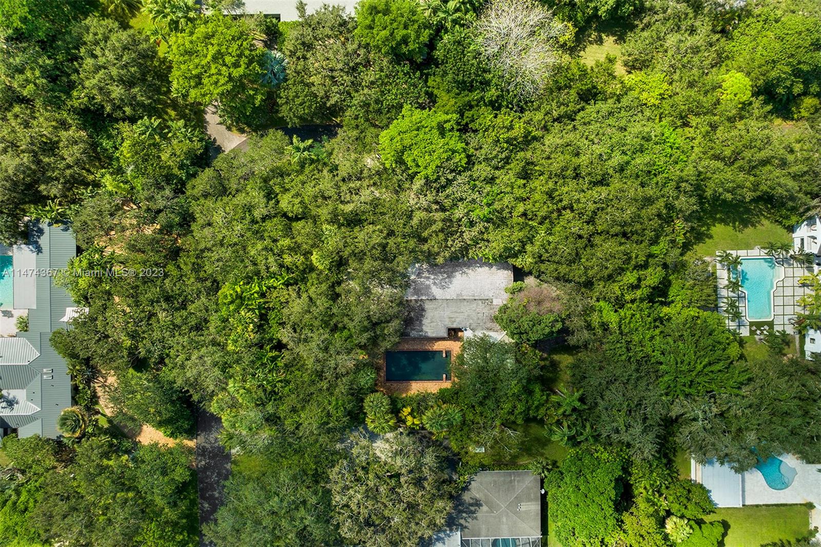 PARKWAY HOMESITES - Residential