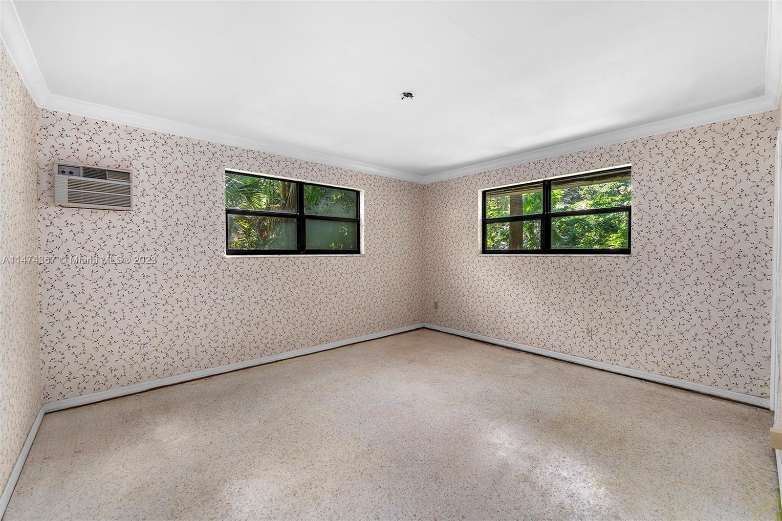 PARKWAY HOMESITES - Residential