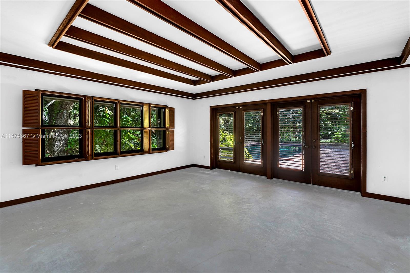 PARKWAY HOMESITES - Residential