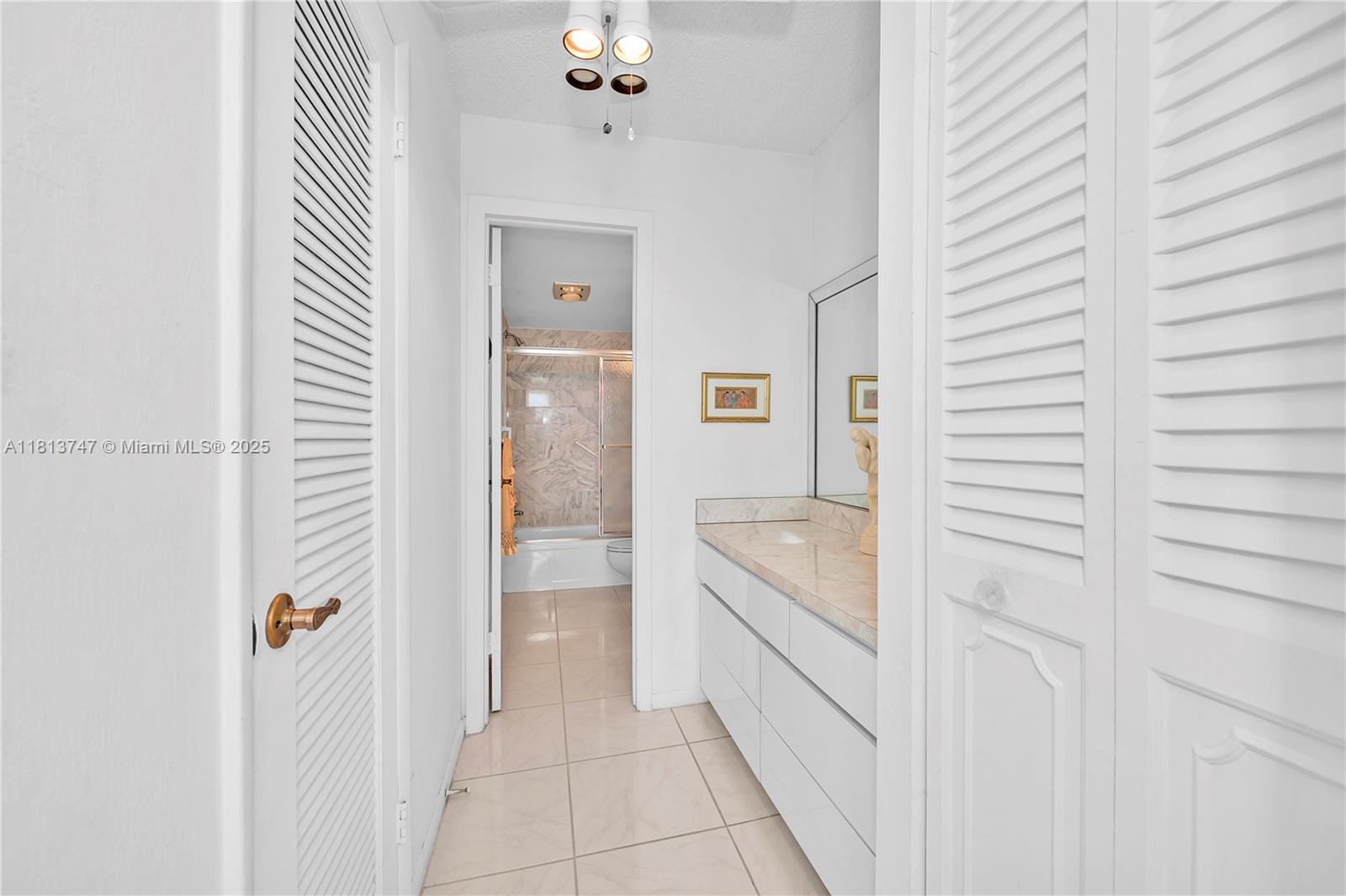 8900 Washington 411