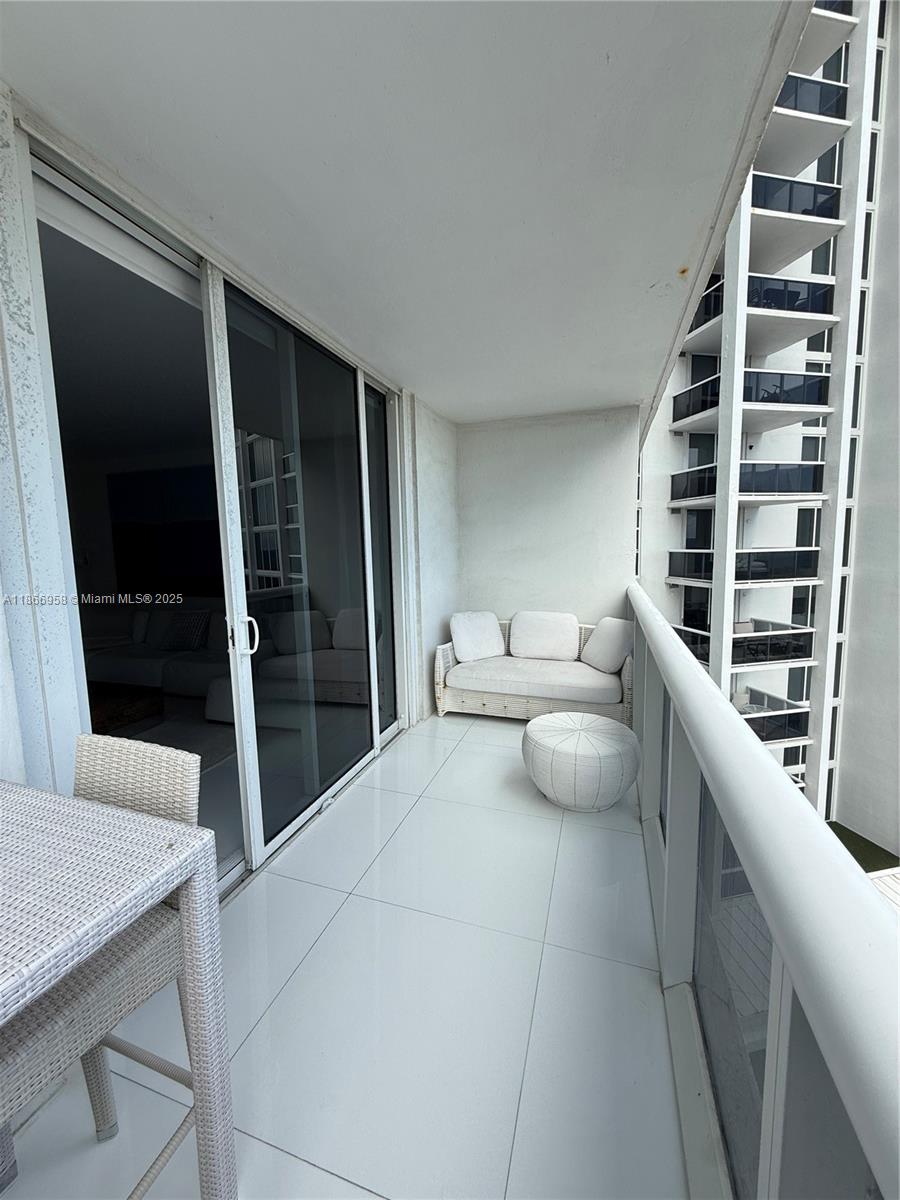 HARBOUR HOUSE - Residential Lease