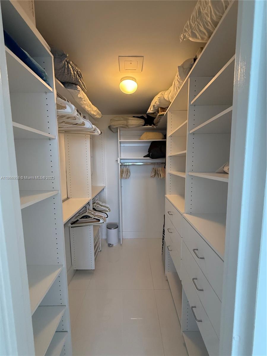 HARBOUR HOUSE - Residential Lease