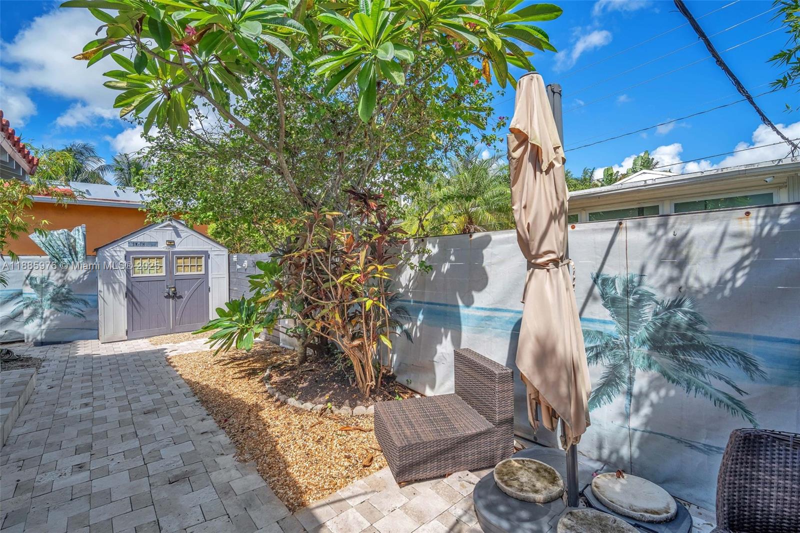 HOLLYWOOD - Residential Lease