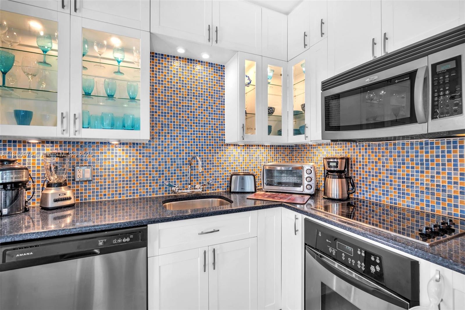 HOLLYWOOD - Residential Lease