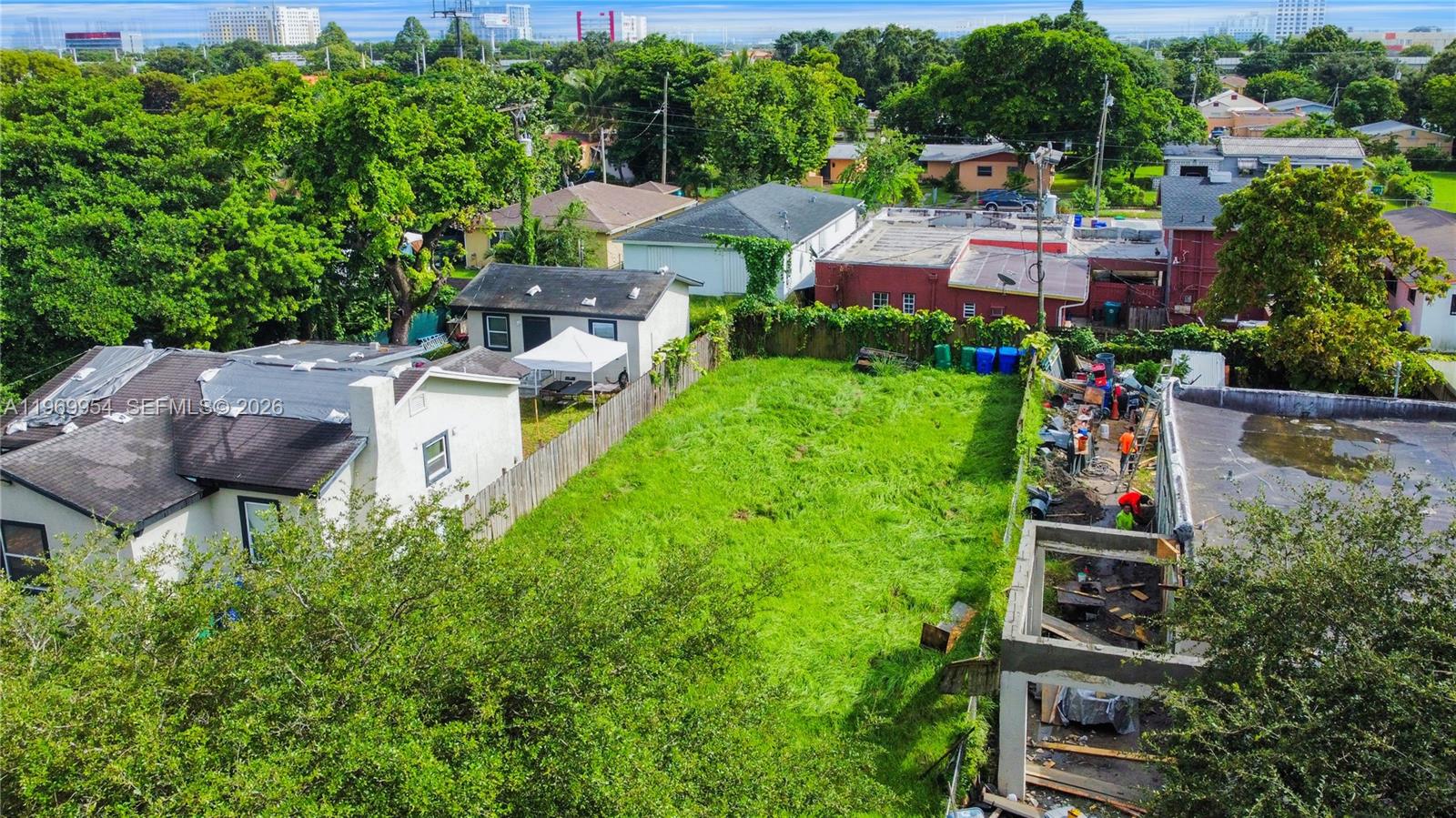 17TH AVE MANOR 2ND ADDN - Land