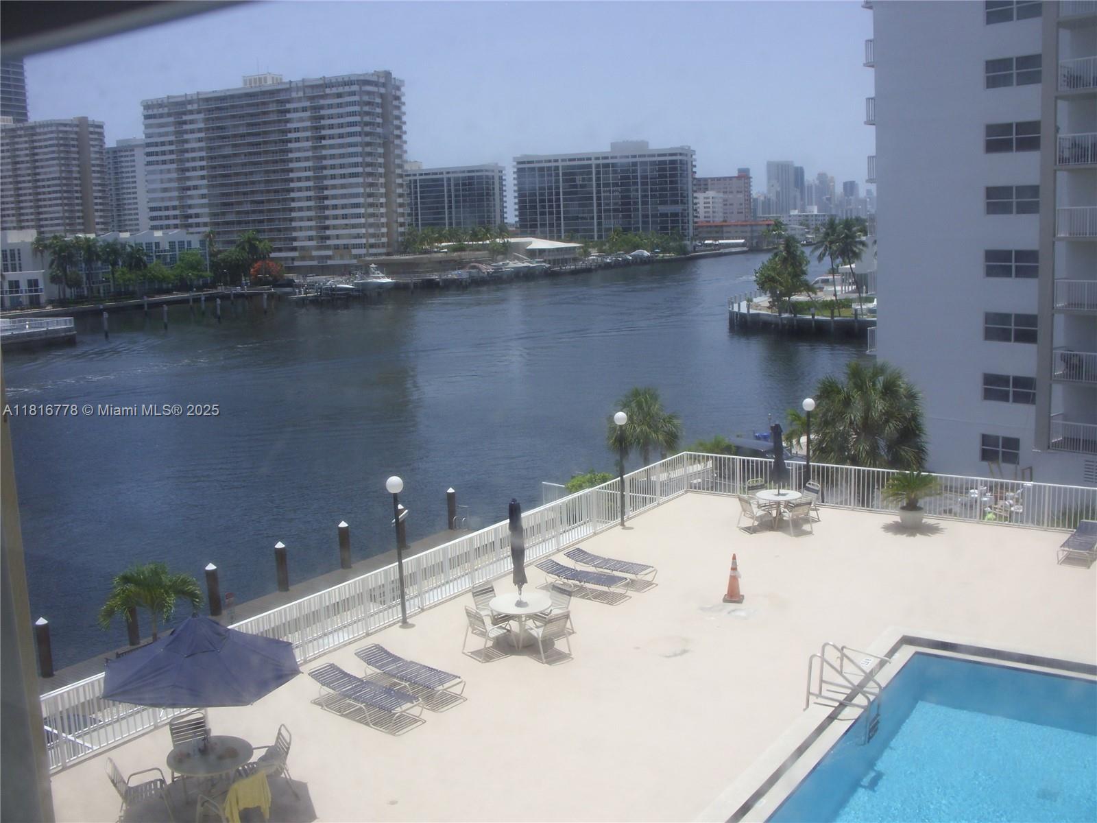 GOLDEN SAILS CONDO - Residential