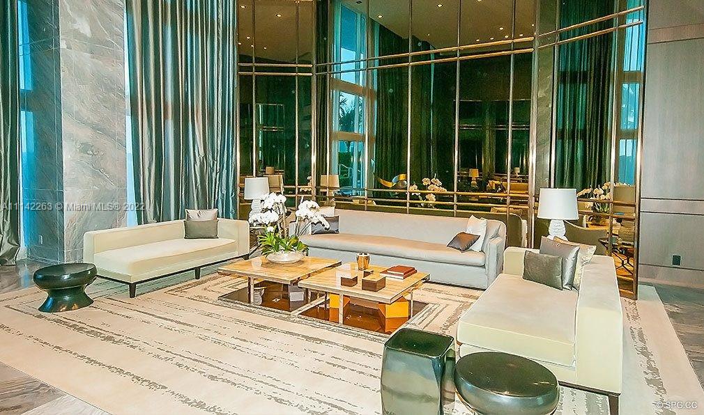 2711 HOLLYWOOD BEACH COND - Residential