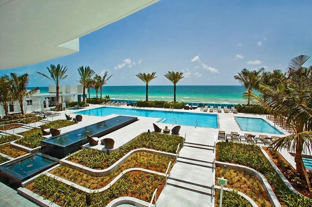 2711 HOLLYWOOD BEACH COND - Residential