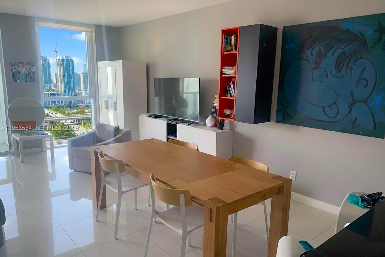 VIZCAYNE NORTH CONDO - Residential Lease