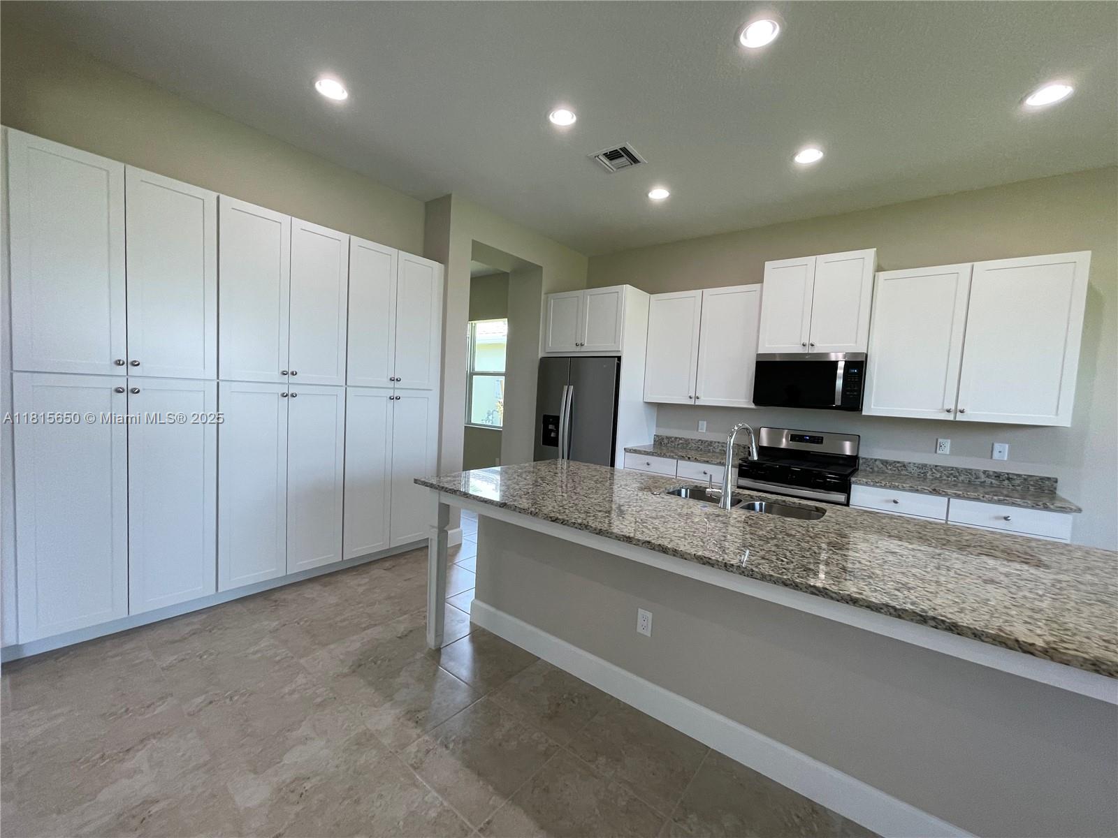 15180 Wildwood Circle 0