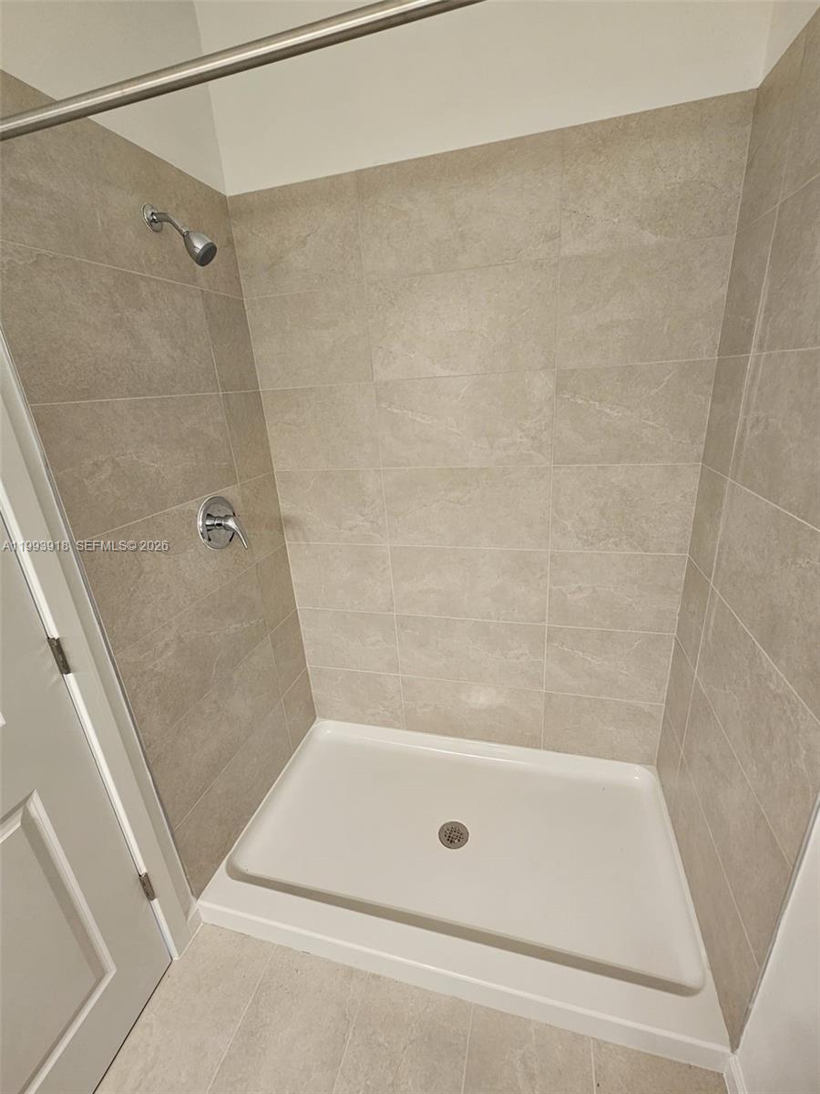 SANDLAKE STATION - Residential