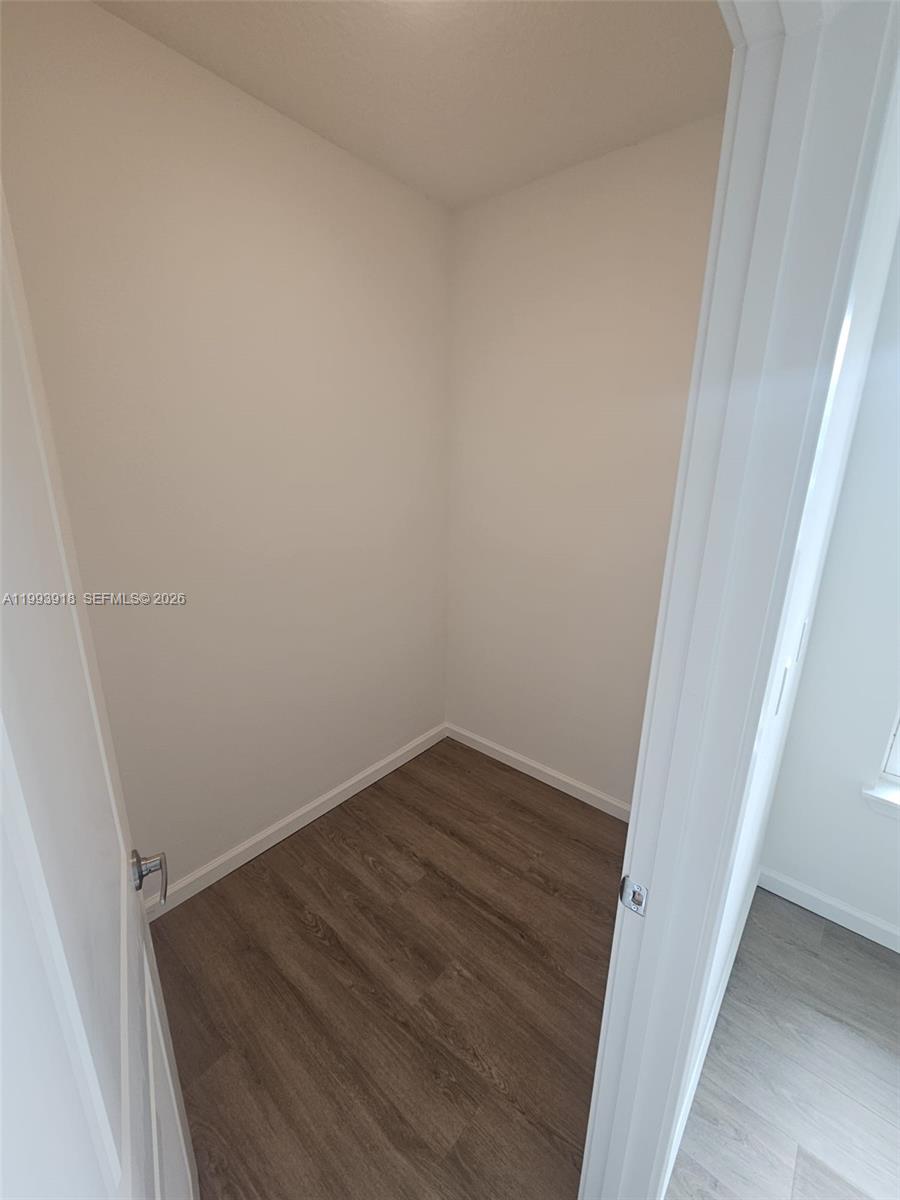 SANDLAKE STATION - Residential