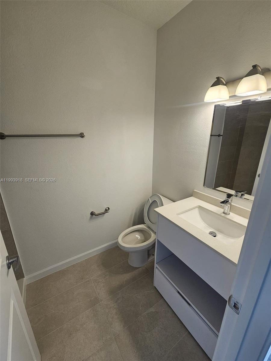 SANDLAKE STATION - Residential