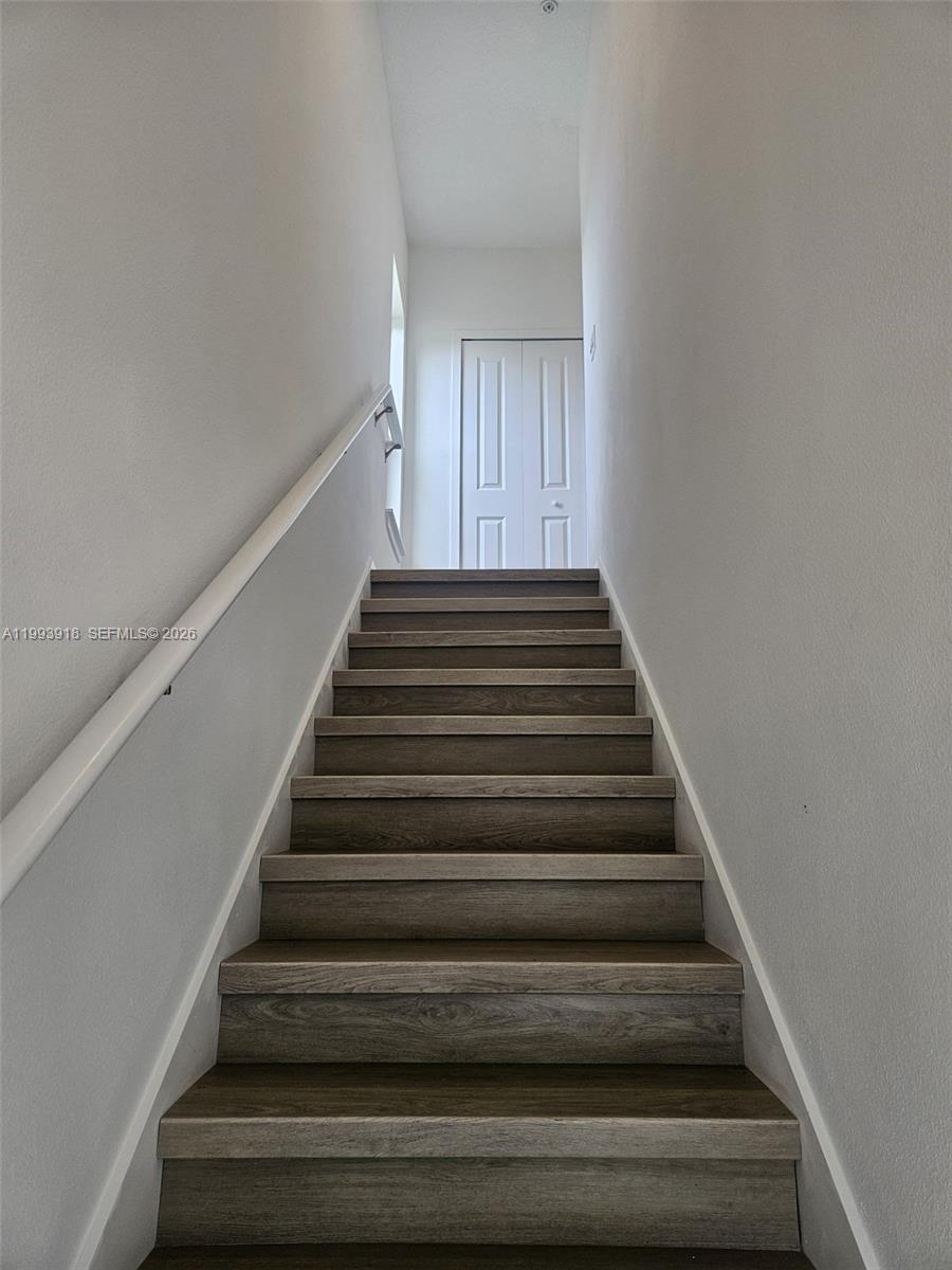 SANDLAKE STATION - Residential