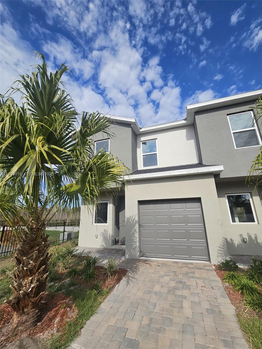 SANDLAKE STATION - Residential