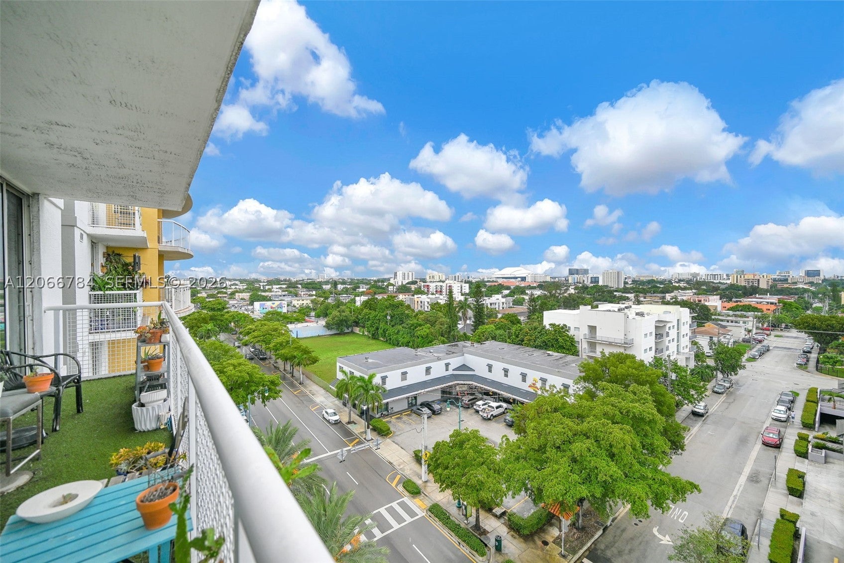 900 SW 8th St 908