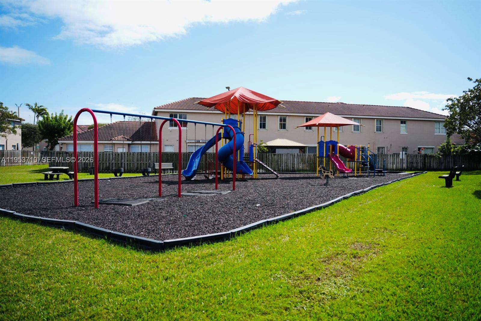 RIVERSIDE AT BISC NATL PK - Residential