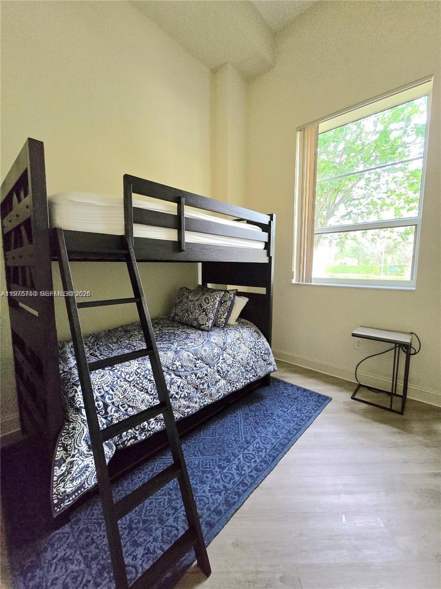 VERANDA CONDO - Residential