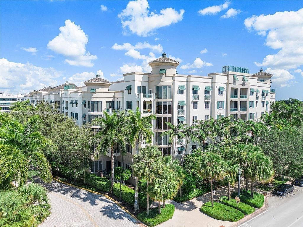 Photo of 510 NW 84th Ave #121, Plantation, FL 33324 (MLS # A11975750)