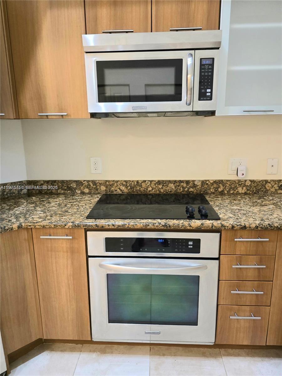 VERANDA CONDO - Residential