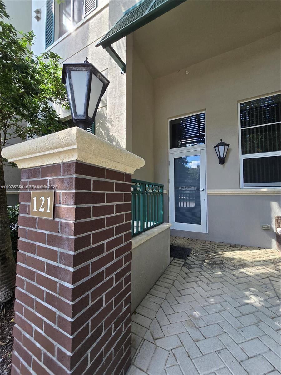 VERANDA CONDO - Residential