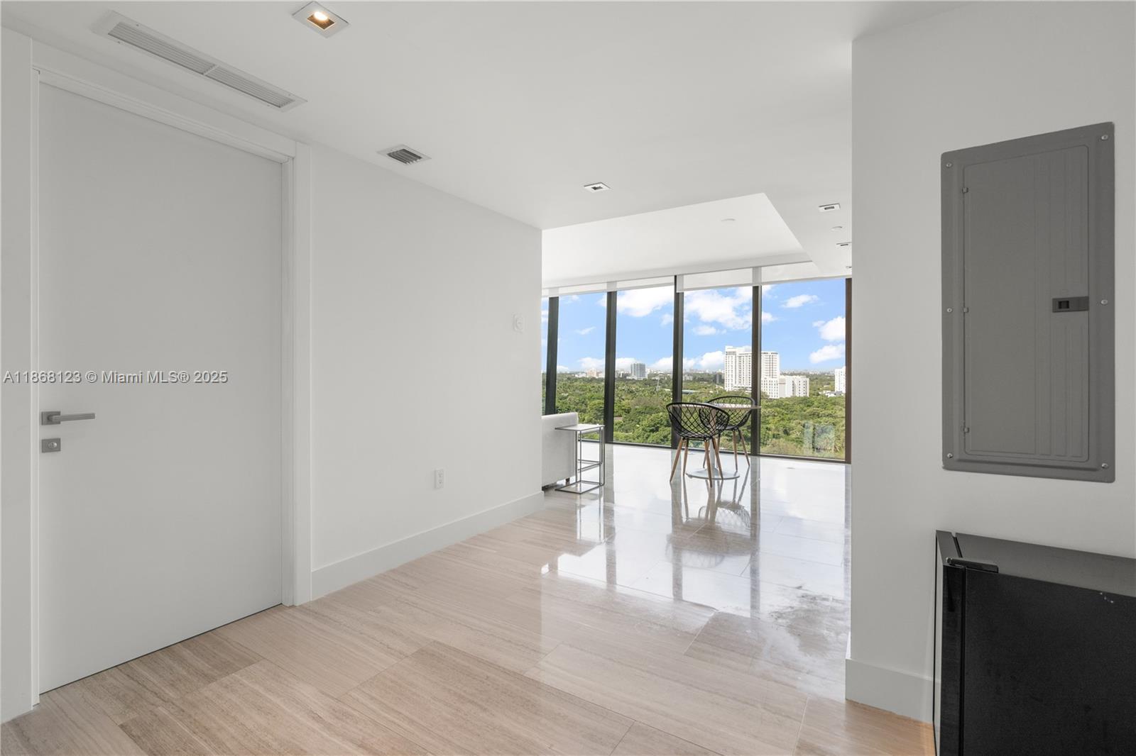 1451 Brickell Ave 1204