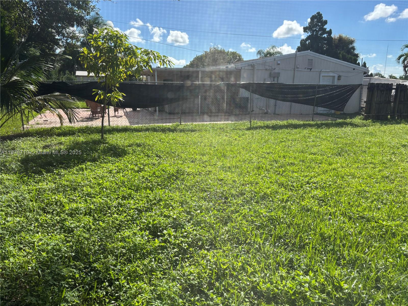 THIRD AMEND PLAT OF PORTI - Residential Lease