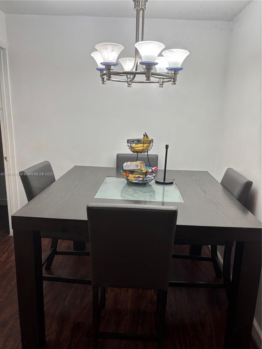 THIRD AMEND PLAT OF PORTI - Residential Lease