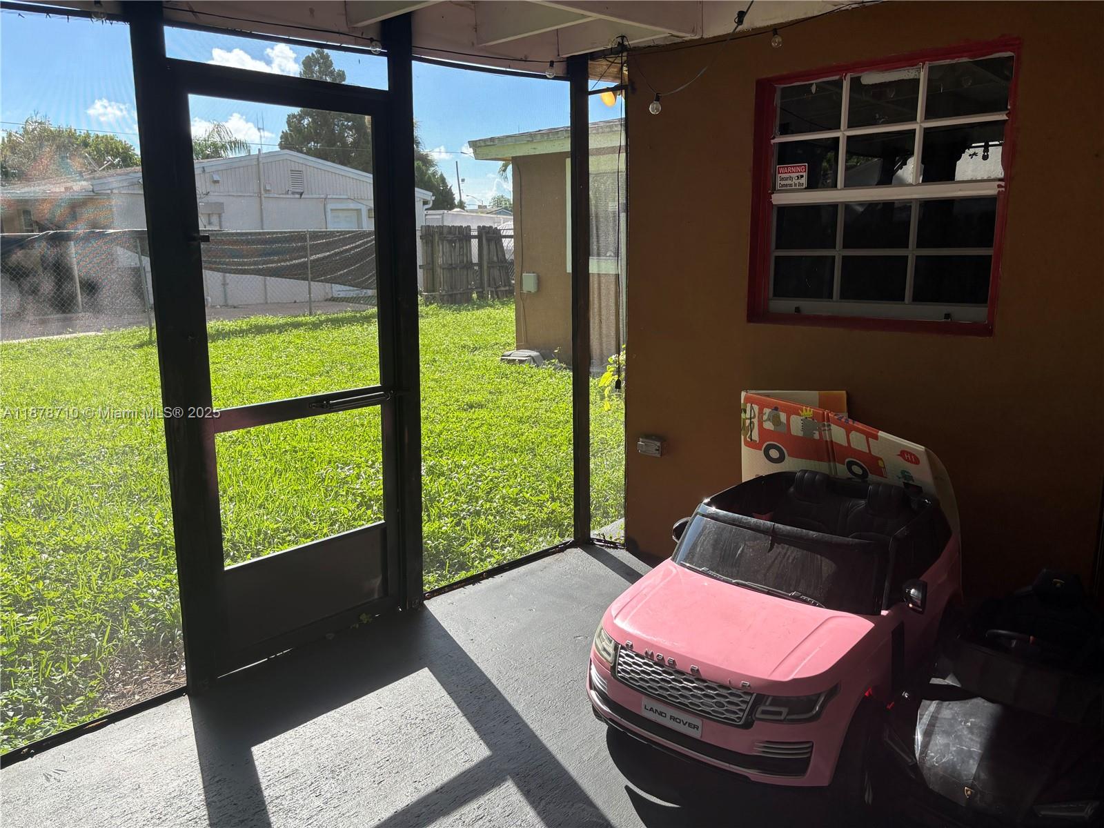 THIRD AMEND PLAT OF PORTI - Residential Lease