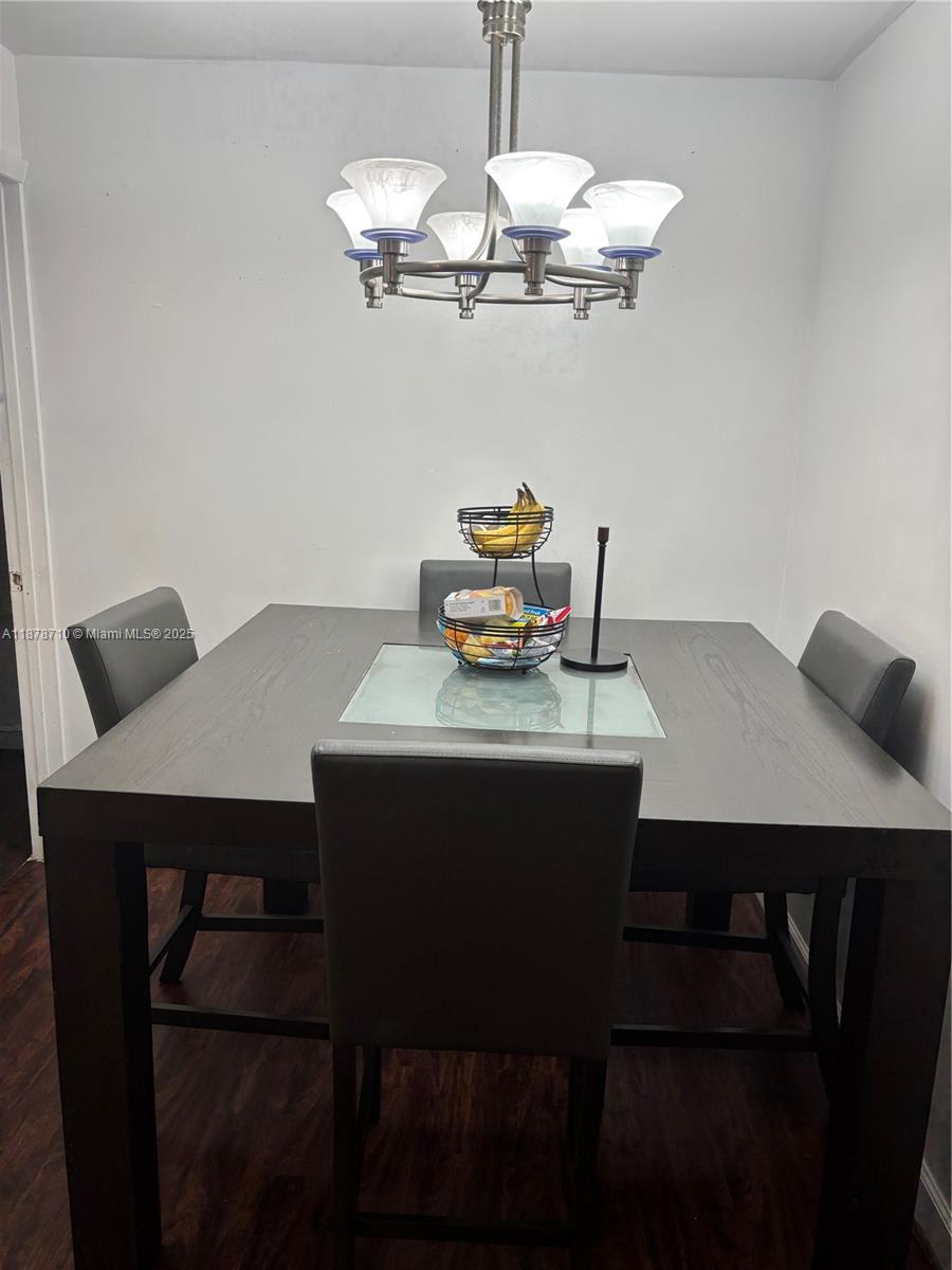 THIRD AMEND PLAT OF PORTI - Residential Lease