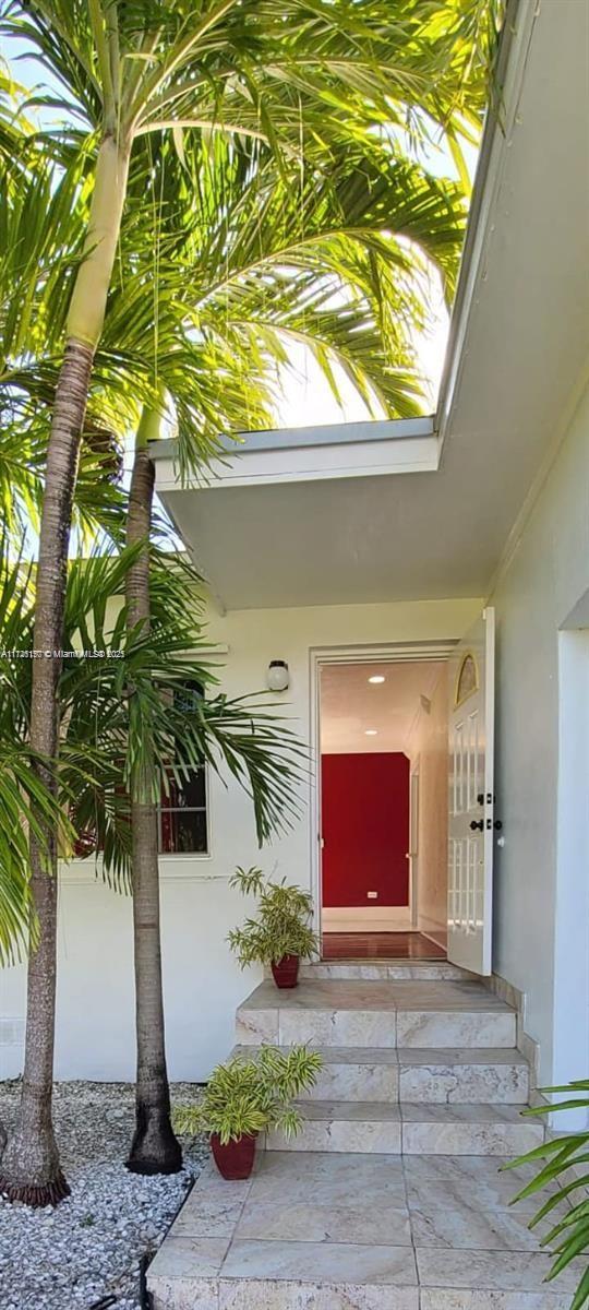 BISCAYNE GARDENS SEC E PA - Residential Lease