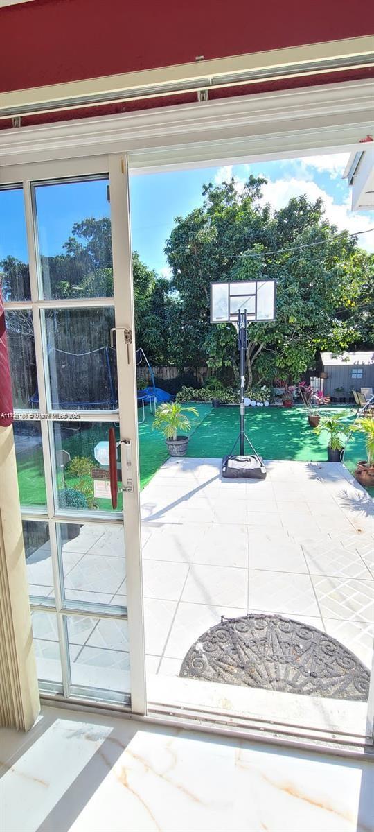 BISCAYNE GARDENS SEC E PA - Residential Lease