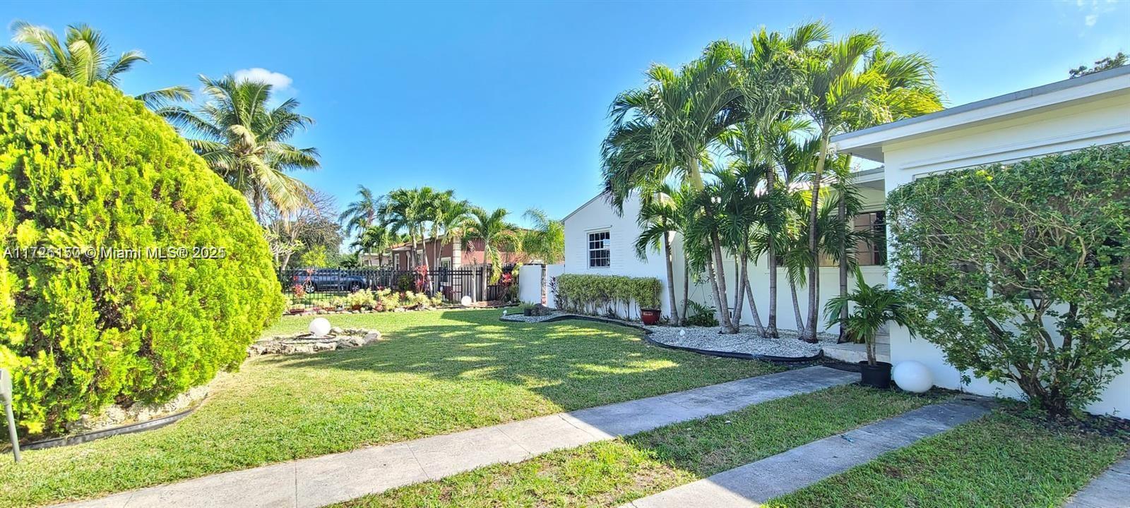 BISCAYNE GARDENS SEC E PA - Residential Lease