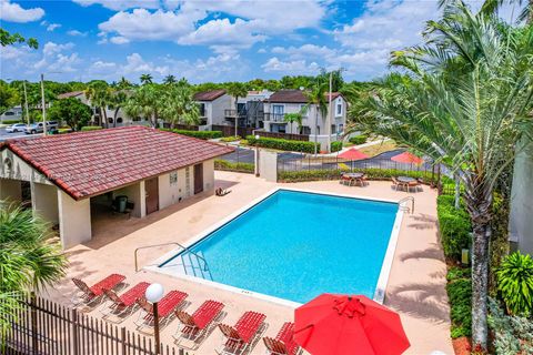 Townhouse in Miami FL 10445 154th Ct Ct 23.jpg