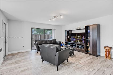 Townhouse in Miami FL 10445 154th Ct Ct 5.jpg