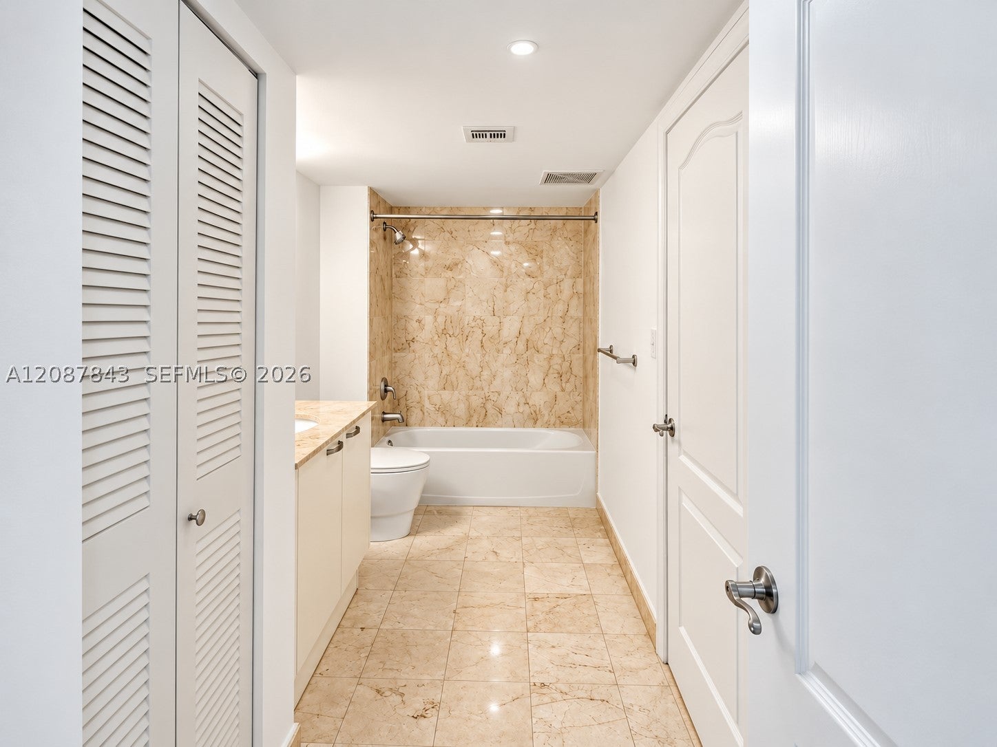 2101 Brickell Ave 1002